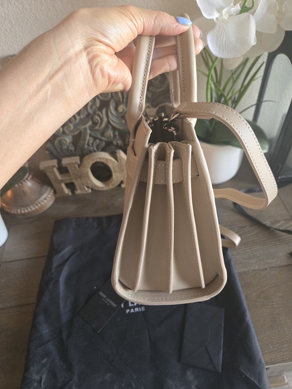 Beige Purse - Picture 6 of 7